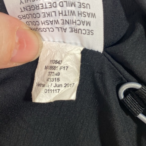 REI Men's Black Full Zip Winter Jacket with Primaloft Insulation Size XXL - Picture 9 of 9